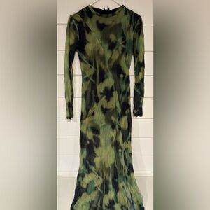 Long Sleeve Green Tie-Dye Dress